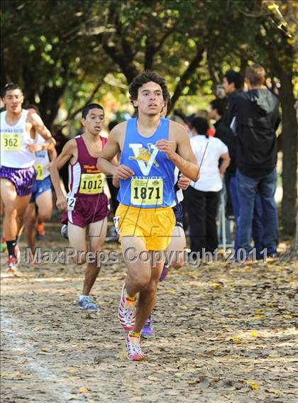 Thumbnail 1 in CIF State Cross Country Championships (Boys Division II) photogallery.