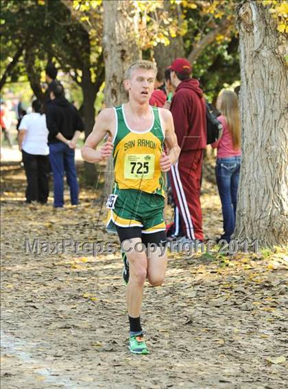 Thumbnail 3 in CIF State Cross Country Championships (Boys Division II) photogallery.