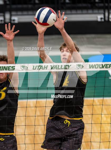 Thumbnail 2 in Wasatch vs. Olympus (UHSAA 5A Semifinal) photogallery.