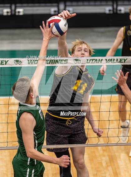 Thumbnail 2 in Wasatch vs. Olympus (UHSAA 5A Semifinal) photogallery.