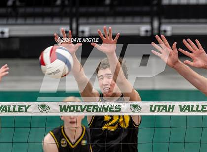 Thumbnail 3 in Wasatch vs. Olympus (UHSAA 5A Semifinal) photogallery.