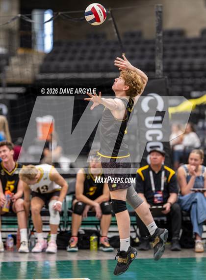 Thumbnail 2 in Wasatch vs. Olympus (UHSAA 5A Semifinal) photogallery.