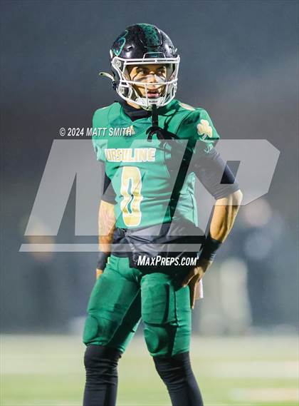 Thumbnail 2 in Aurora vs. Ursuline (OHSAA Division 3 Round 3) photogallery.