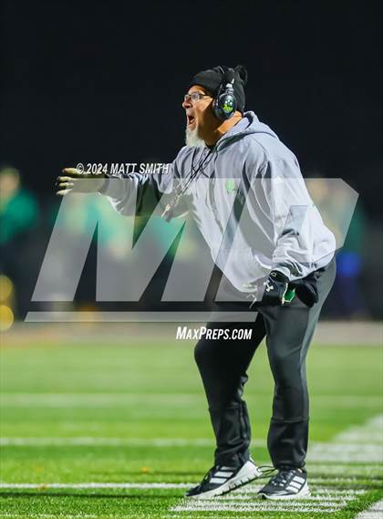 Thumbnail 2 in Aurora vs. Ursuline (OHSAA Division 3 Round 3) photogallery.
