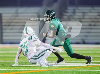 Thumbnail 1 in Aurora vs. Ursuline (OHSAA Division 3 Round 3) photogallery.