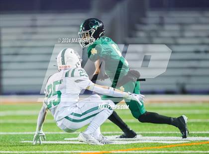 Thumbnail 2 in Aurora vs. Ursuline (OHSAA Division 3 Round 3) photogallery.