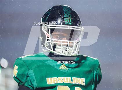 Thumbnail 3 in Aurora vs. Ursuline (OHSAA Division 3 Round 3) photogallery.