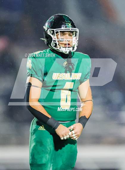Thumbnail 3 in Aurora vs. Ursuline (OHSAA Division 3 Round 3) photogallery.