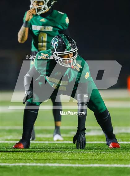 Thumbnail 1 in Aurora vs. Ursuline (OHSAA Division 3 Round 3) photogallery.