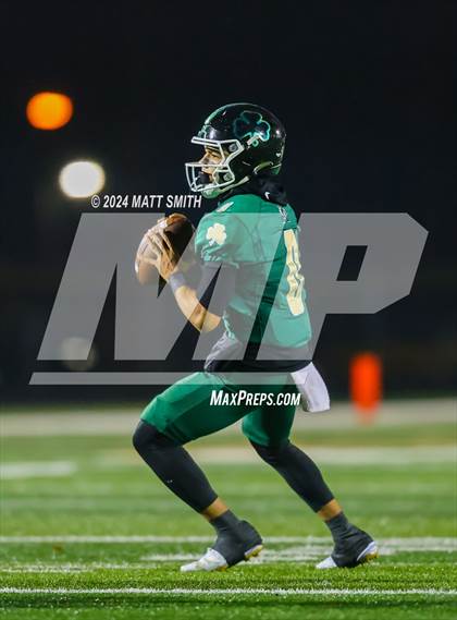Thumbnail 2 in Aurora vs. Ursuline (OHSAA Division 3 Round 3) photogallery.