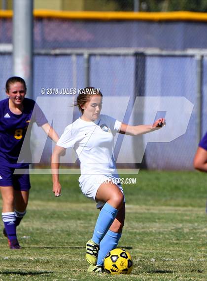 Thumbnail 1 in Foothill vs Durango photogallery.