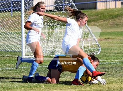 Thumbnail 2 in Foothill vs Durango photogallery.