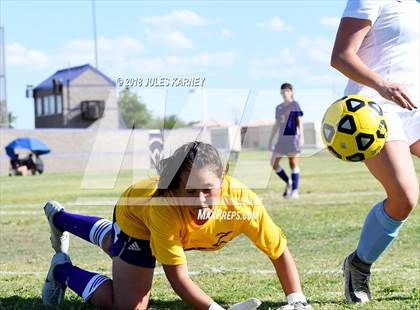 Thumbnail 3 in Foothill vs Durango photogallery.