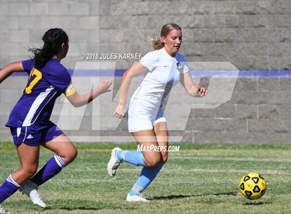 Thumbnail 1 in Foothill vs Durango photogallery.