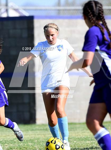 Thumbnail 1 in Foothill vs Durango photogallery.
