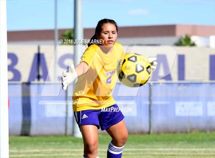 Thumbnail 2 in Foothill vs Durango photogallery.
