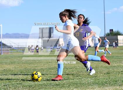 Thumbnail 2 in Foothill vs Durango photogallery.