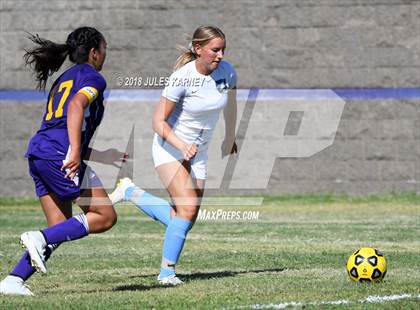 Thumbnail 3 in Foothill vs Durango photogallery.