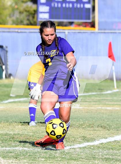 Thumbnail 2 in Foothill vs Durango photogallery.
