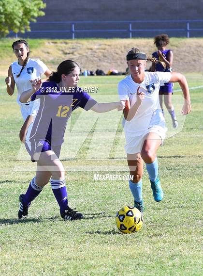 Thumbnail 1 in Foothill vs Durango photogallery.