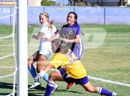 Thumbnail 3 in Foothill vs Durango photogallery.