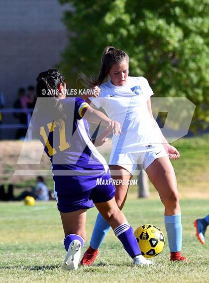 Thumbnail 1 in Foothill vs Durango photogallery.