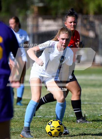 Thumbnail 1 in Foothill vs Durango photogallery.