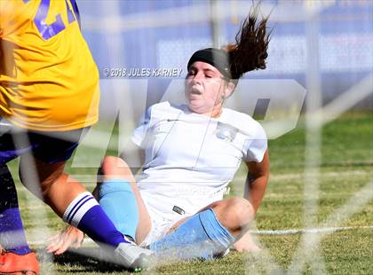 Thumbnail 3 in Foothill vs Durango photogallery.