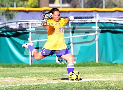 Thumbnail 1 in Foothill vs Durango photogallery.