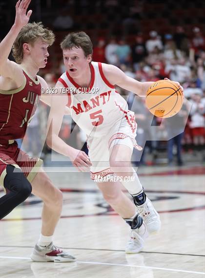 Thumbnail 2 in Manti vs. Juab (UHSAA 3A Final) photogallery.
