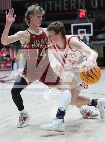 Thumbnail 2 in Manti vs. Juab (UHSAA 3A Final) photogallery.