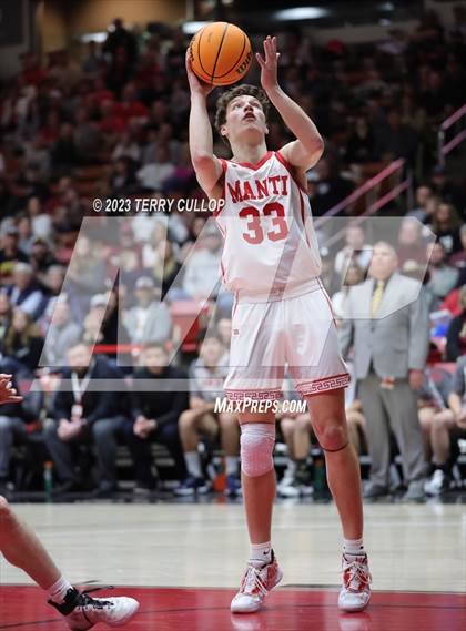 Thumbnail 3 in Manti vs. Juab (UHSAA 3A Final) photogallery.