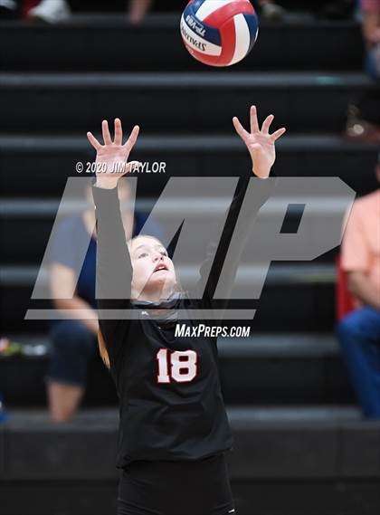 Thumbnail 2 in Benbrook vs Mineral Wells  photogallery.