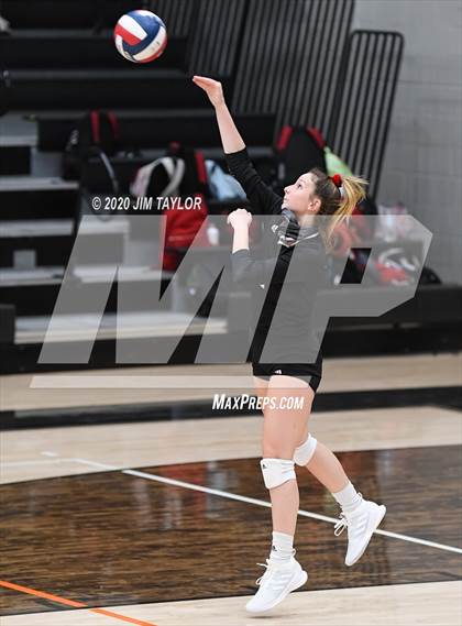 Thumbnail 3 in Benbrook vs Mineral Wells  photogallery.