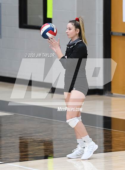 Thumbnail 1 in Benbrook vs Mineral Wells  photogallery.