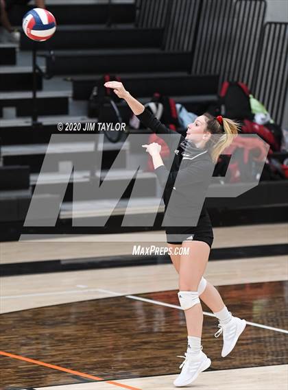 Thumbnail 1 in Benbrook vs Mineral Wells  photogallery.