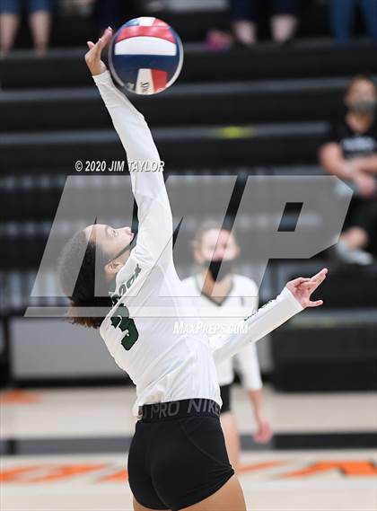 Thumbnail 1 in Benbrook vs Mineral Wells  photogallery.