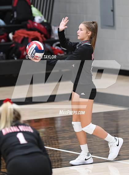 Thumbnail 1 in Benbrook vs Mineral Wells  photogallery.