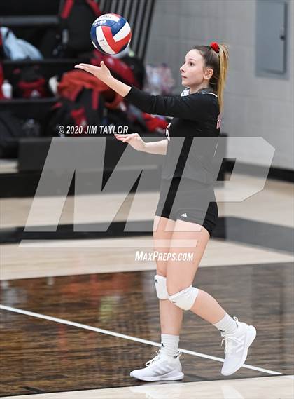 Thumbnail 3 in Benbrook vs Mineral Wells  photogallery.