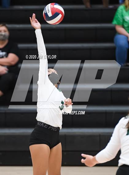 Thumbnail 3 in Benbrook vs Mineral Wells  photogallery.