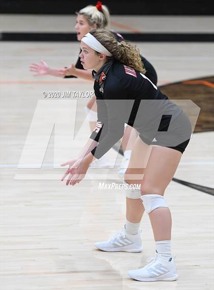 Thumbnail 2 in Benbrook vs Mineral Wells  photogallery.