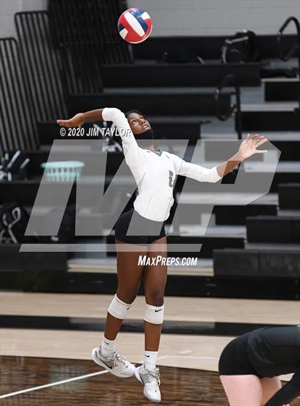 Thumbnail 2 in Benbrook vs Mineral Wells  photogallery.