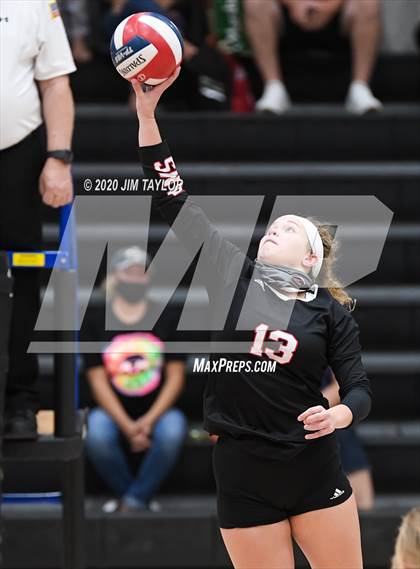 Thumbnail 3 in Benbrook vs Mineral Wells  photogallery.