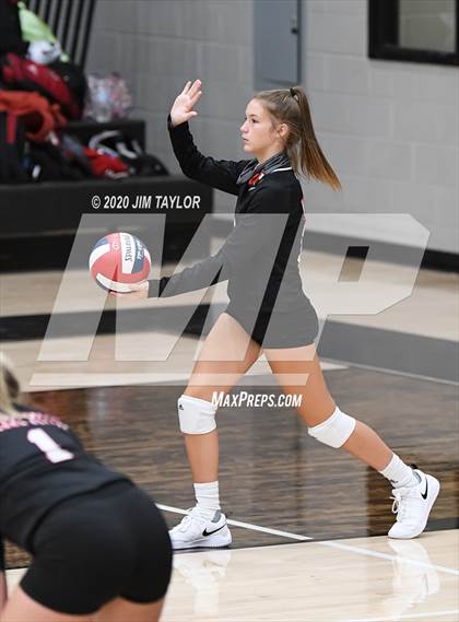 Thumbnail 3 in Benbrook vs Mineral Wells  photogallery.