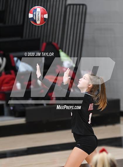 Thumbnail 3 in Benbrook vs Mineral Wells  photogallery.