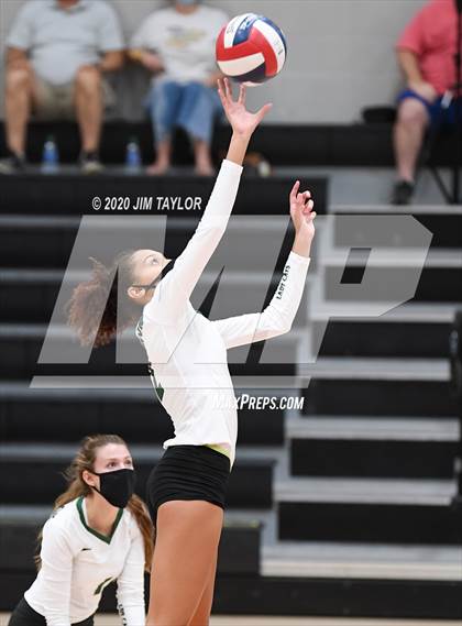 Thumbnail 1 in Benbrook vs Mineral Wells  photogallery.