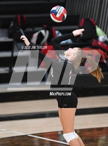 Thumbnail 1 in Benbrook vs Mineral Wells  photogallery.