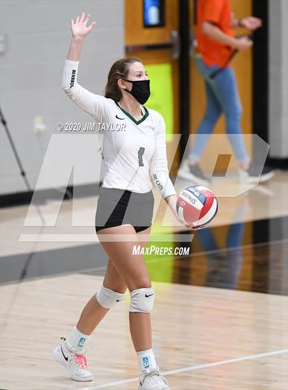 Thumbnail 2 in Benbrook vs Mineral Wells  photogallery.