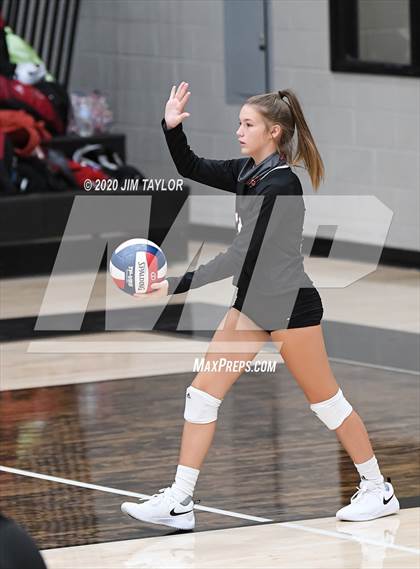 Thumbnail 1 in Benbrook vs Mineral Wells  photogallery.