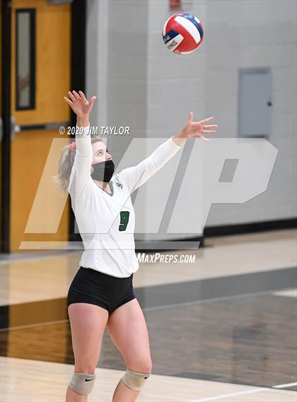 Thumbnail 2 in Benbrook vs Mineral Wells  photogallery.